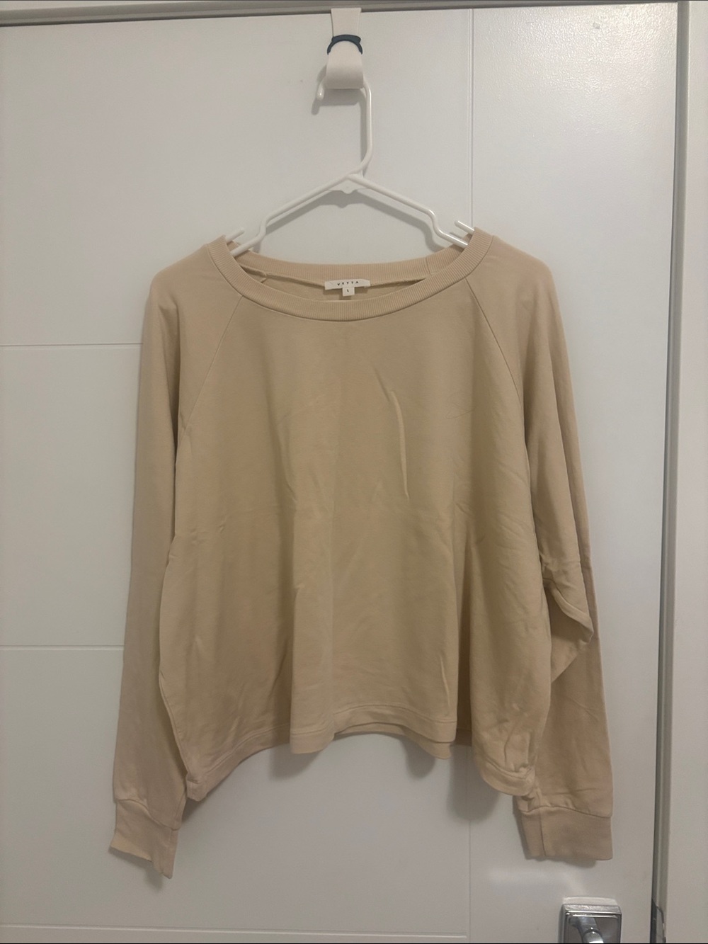 Vetta Raglan Sweatshirt - Picture 2 of 5